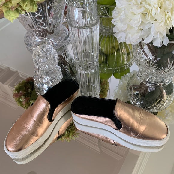 ZCD MONTREAL SLIP ONS😎 - Picture 3 of 15